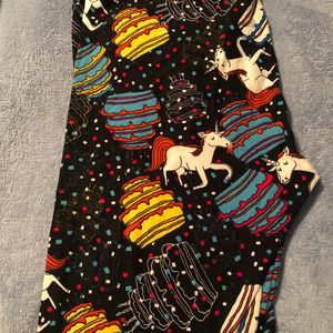 LuLaRoe Birthday Leggings **UNICORN**